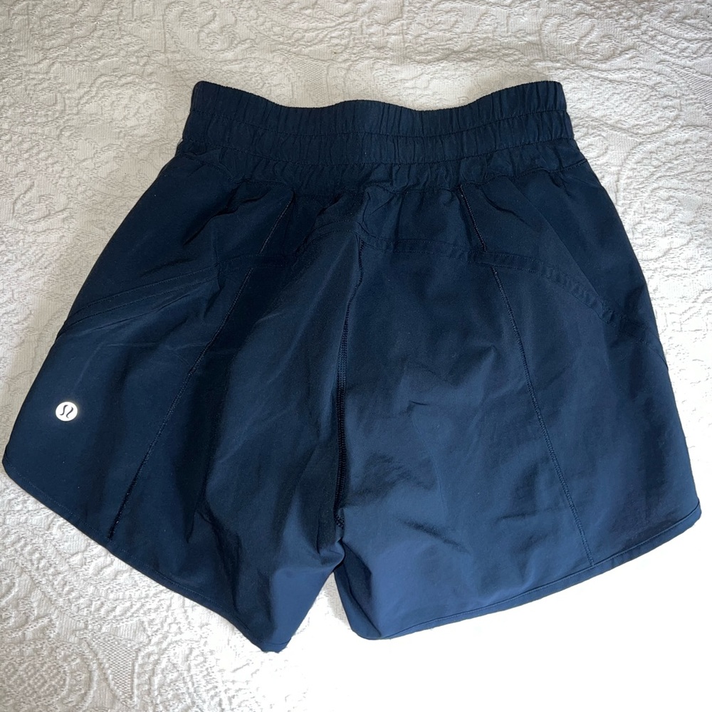 Lululemon Track That Mid-Rise Lined Short 5"